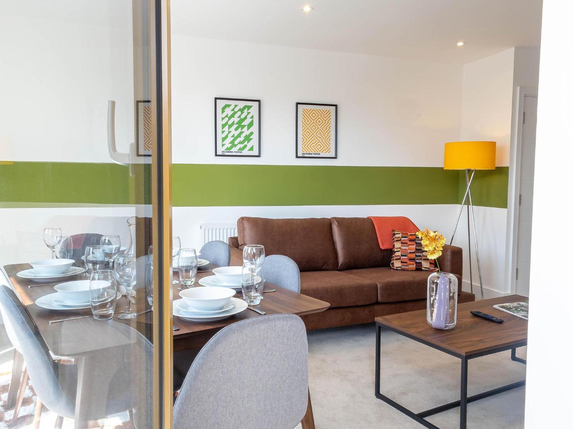 Modern Apartments With Balcony In Merton Near Wimbledon By Sojo Stay Mitcham Exterior photo
